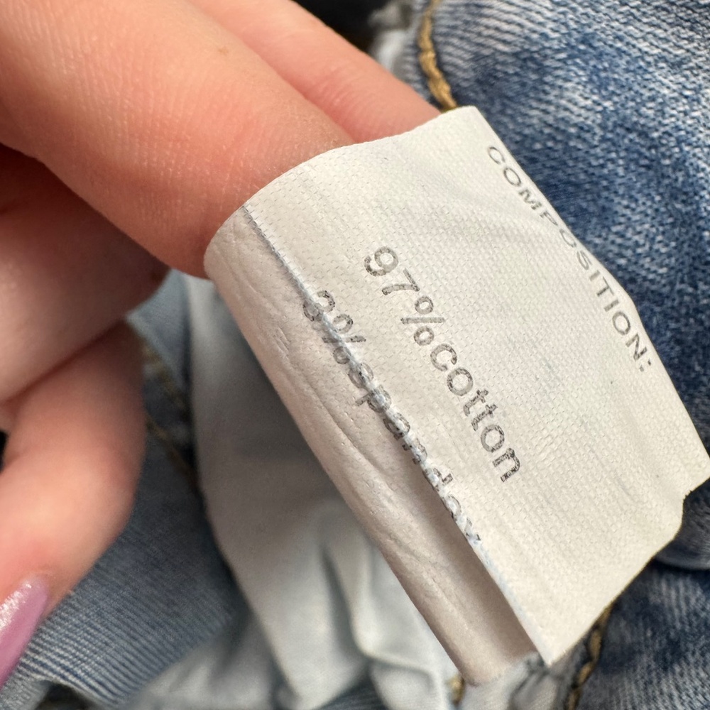 NWT Lizette Collection Jeans with Rhinestone Hearts - Picture 11 of 11